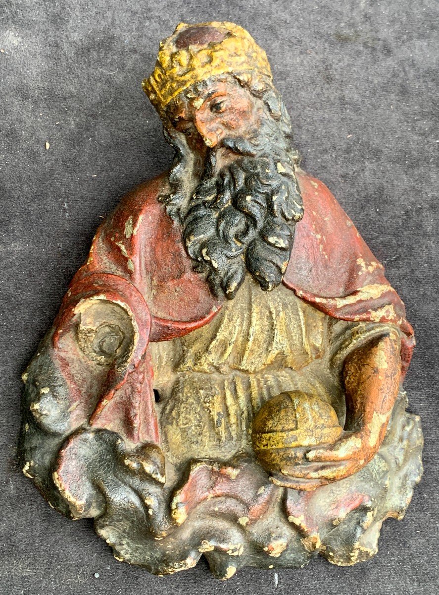 XVIe Statue d'applique bas relief pierre sculptée Dieu Le Père tenant monde -photo-1