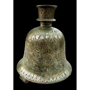 18th Cty Period India Mughal Pear-shaped Bronze Huka Base, Flowers Design