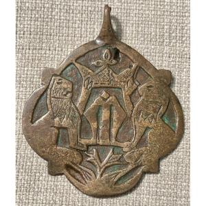 14th Cty: Large Medieval Harness Pendant Featuring Two Lions Framing A "lombard M" Under A Tent