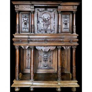 2nde Renaissance -vers 1590, Exceptionnel dressoir noyer richement sculpté