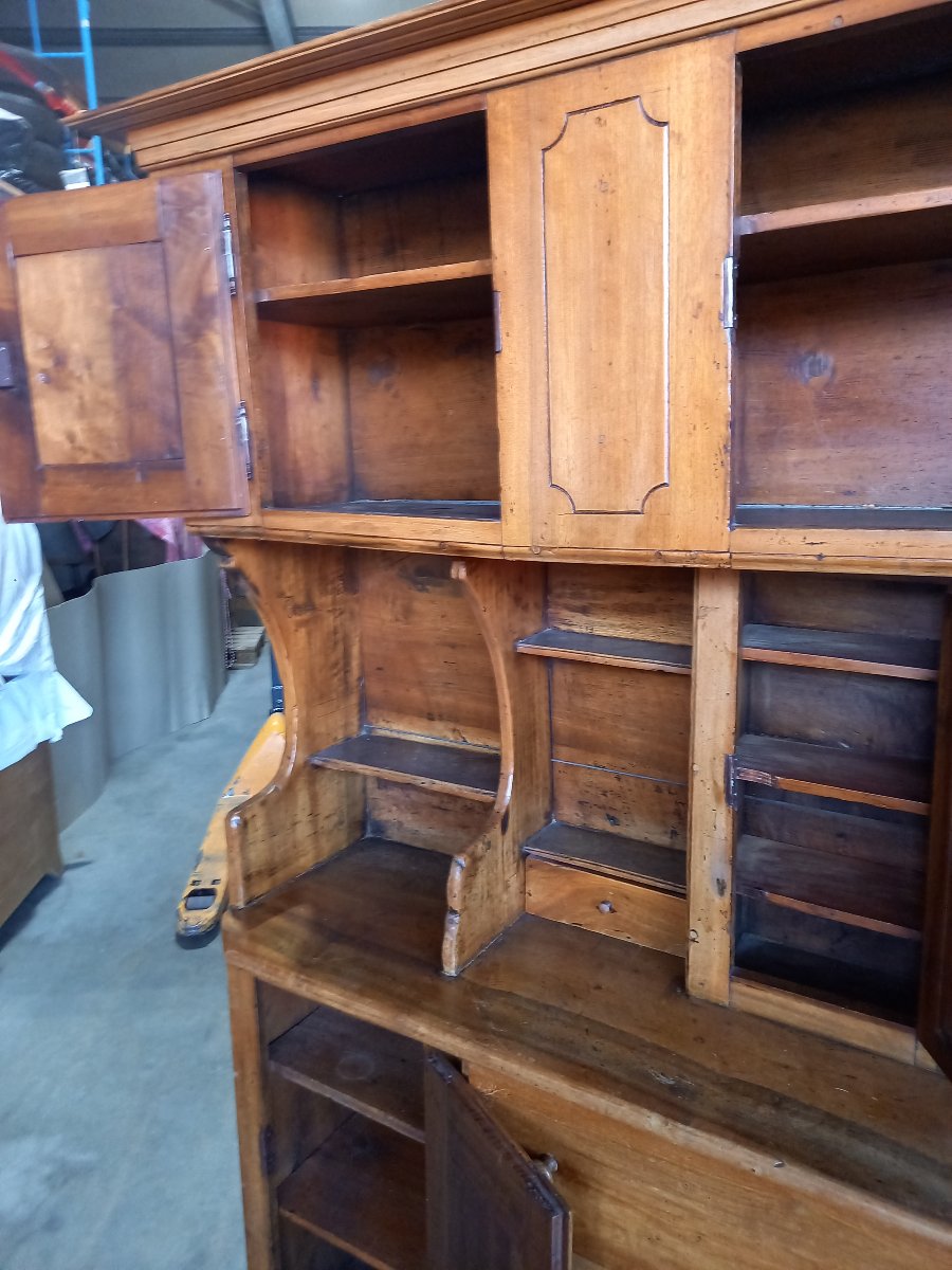 18th-century Walnut Dresser-photo-1