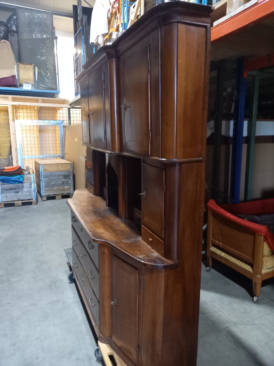 18th-century Walnut Dresser-photo-2