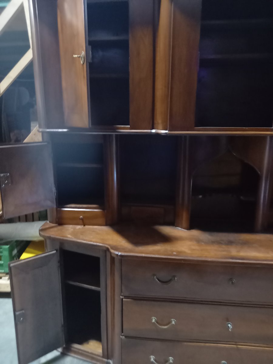 18th-century Walnut Dresser-photo-2
