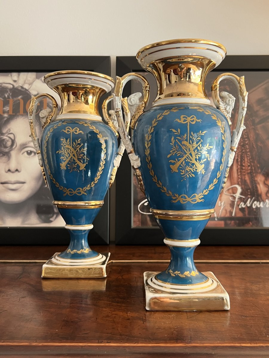 Pair Of Paris Porcelain Vases – Circa 1820-photo-4