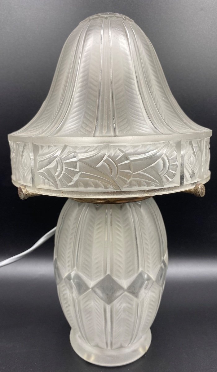 Auxiliary Lamp In Blown Glass Molded By Lorrain Nancy France (daum) 1925