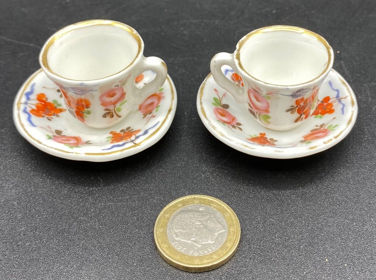 Tasses à Café De Dînette En Porcelaine émaillée Peinte XIXème 