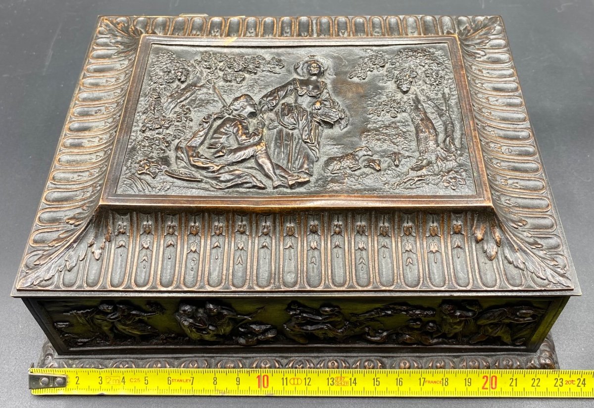 Box In Patinated Repoussé Brass Medal Late 19th Century-photo-6