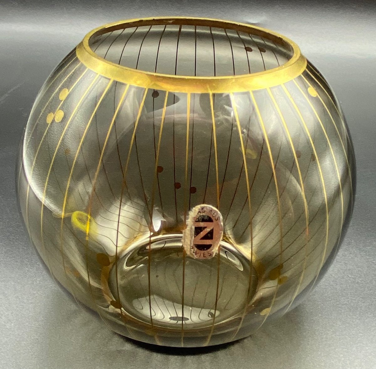 Petit  Vase Boule En Cristal Soufflé Doré Art Déco Bohème 
