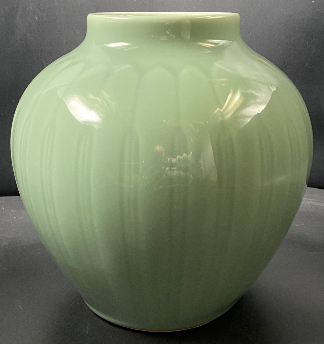 Celadon Glazed Porcelain Vase, Japan Circa 1920-photo-4