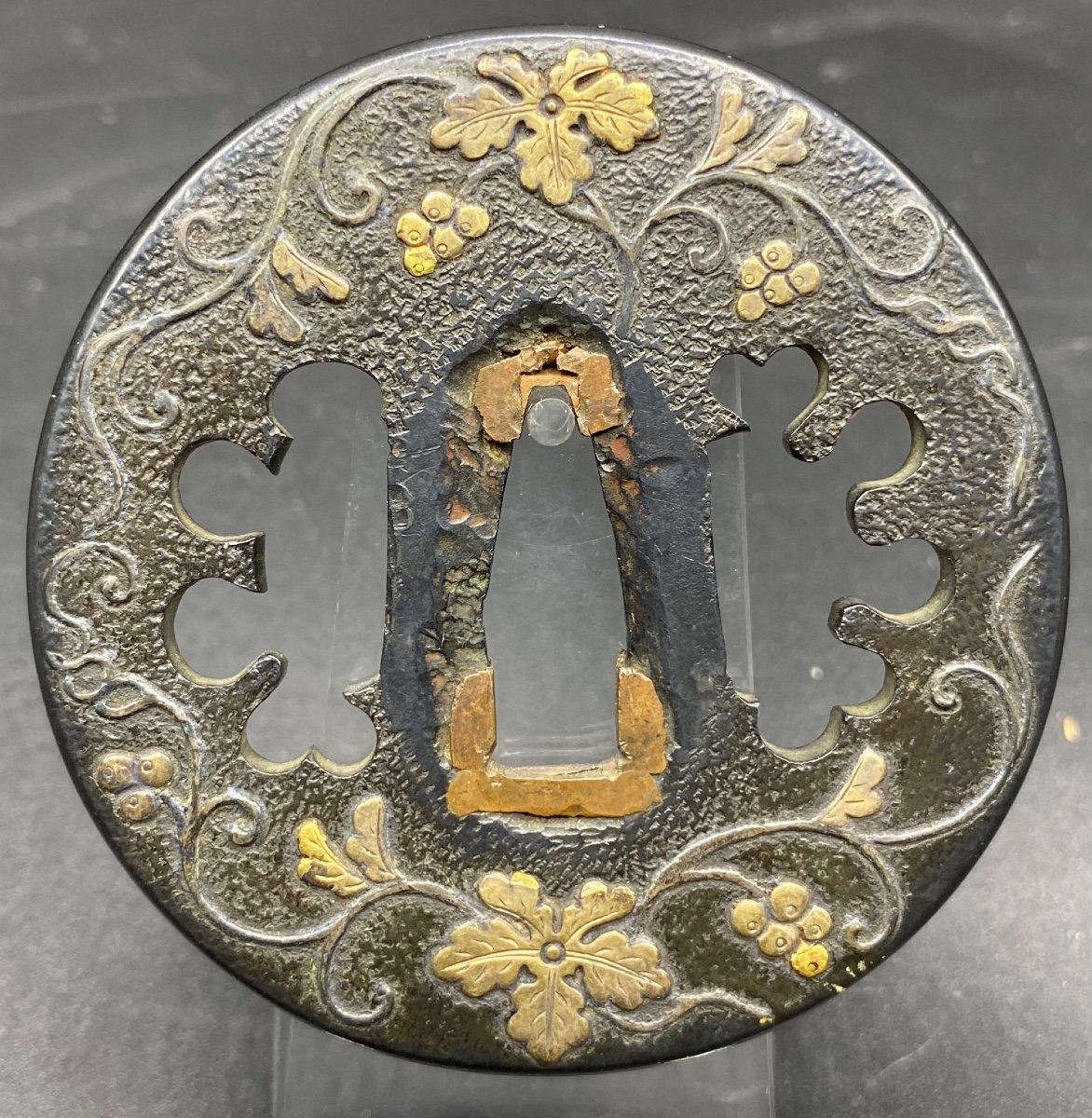 Late 18th Century Japanese Tsuba In Brass And Gilded Copper Dinanderie -photo-2