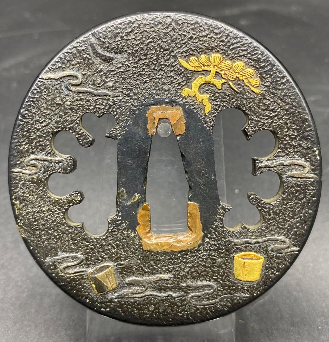 Late 18th Century Japanese Tsuba In Brass And Gilded Copper Dinanderie 