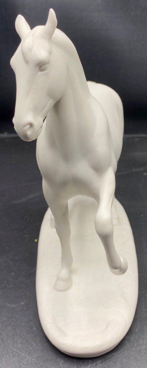 Horse Subject In Glazed Porcelain By Goebel From The Year 1994-photo-2