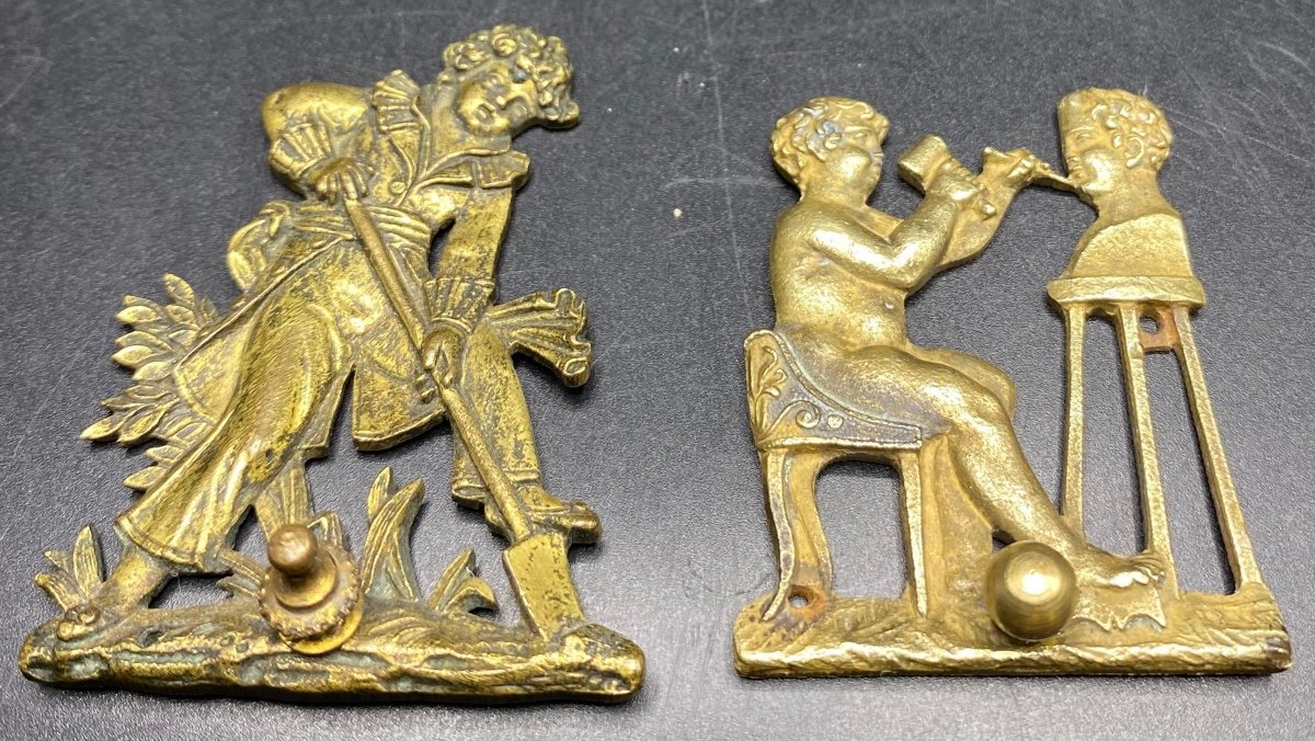 Deux Petits Décors D’accroches Tableaux Bronze Fin XVIIIème, Français 