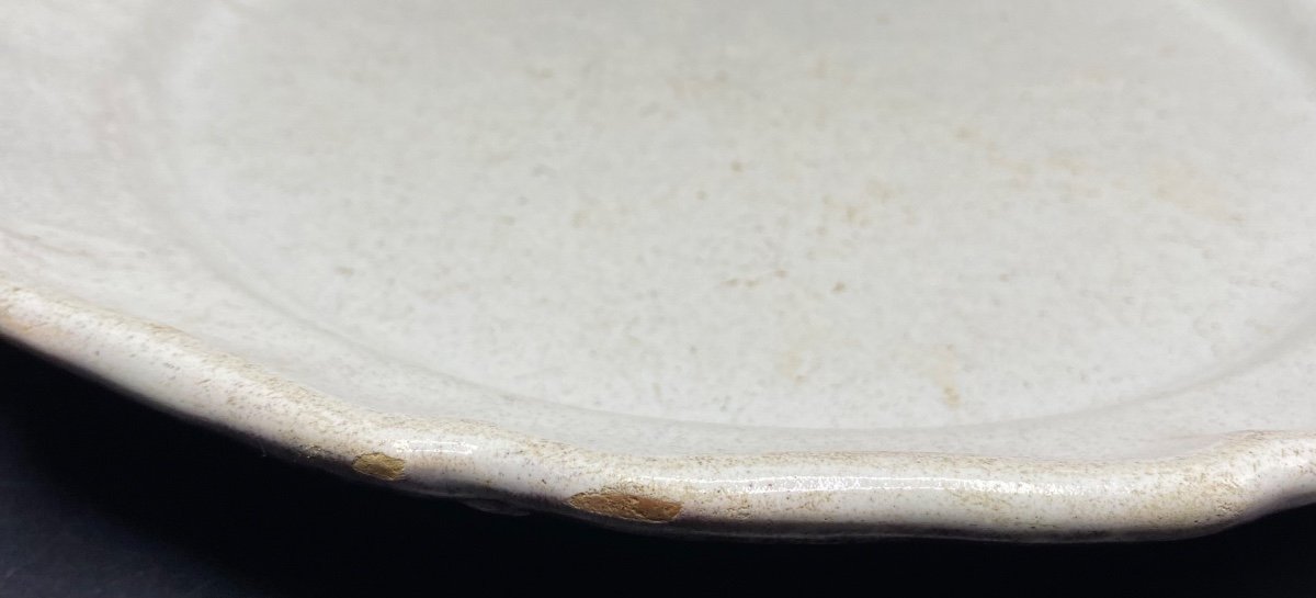 Large Round Enameled Earthenware Dish 18th Century Cul Noir Forges Les Eaux.-photo-1