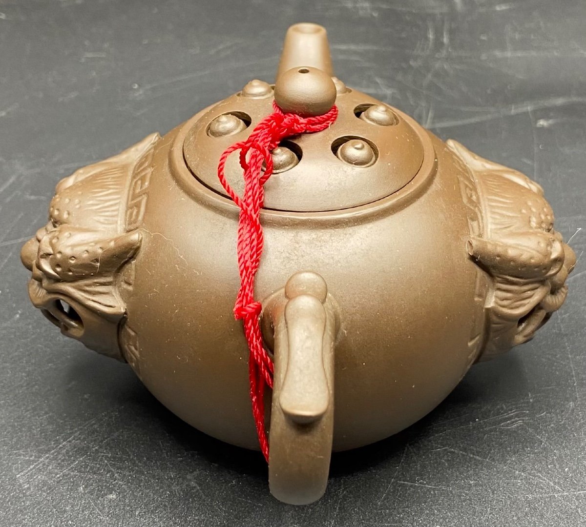 A Selfish Chinese Terracotta Teapot, Signed From The 1950s-photo-2