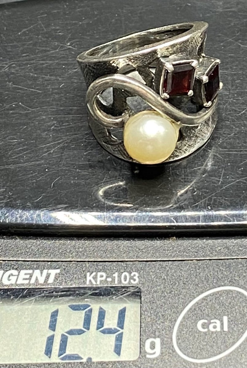 Ring In Sterling Silver Garnets And Half European Cultured Pearl -photo-6