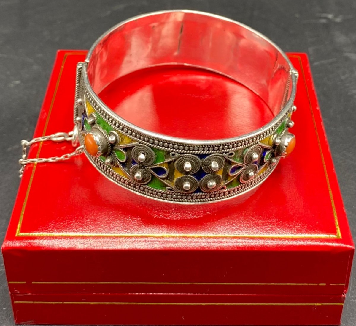 Bracelet En Argent Massif émaux Et Cabochons De Corail Berbère Vers 1920-photo-2