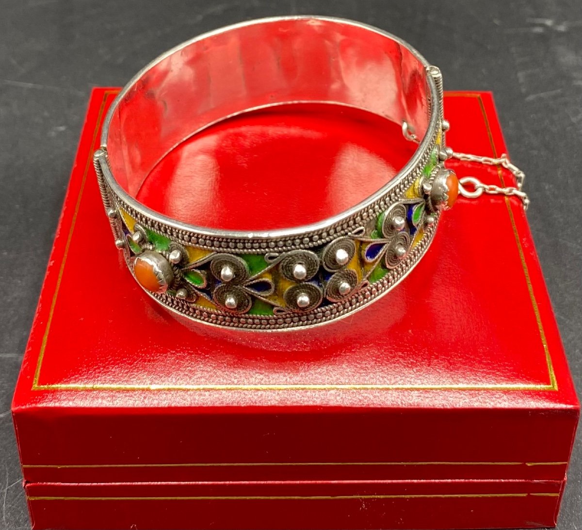 Bracelet En Argent Massif émaux Et Cabochons De Corail Berbère Vers 1920-photo-4
