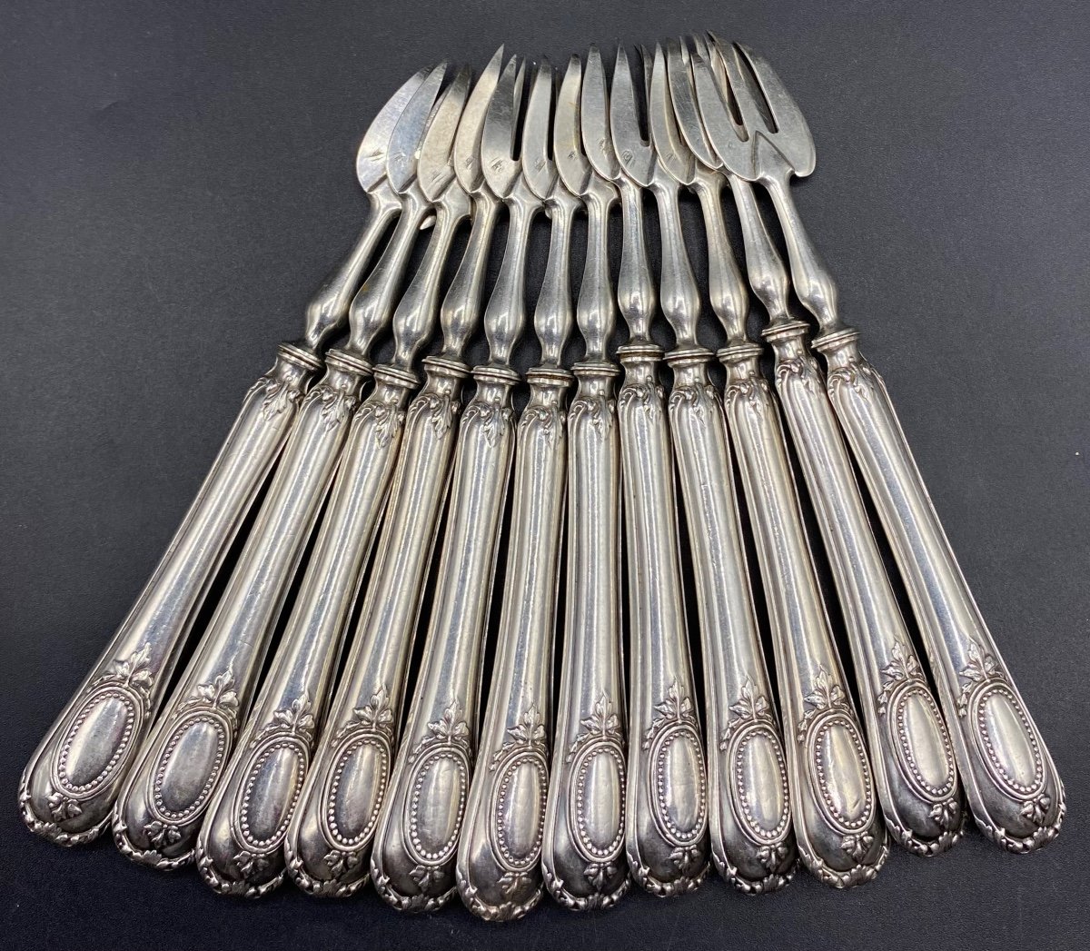 A Series Of Twelve Oyster Forks In Sterling Silver From The 19th Century French -photo-2