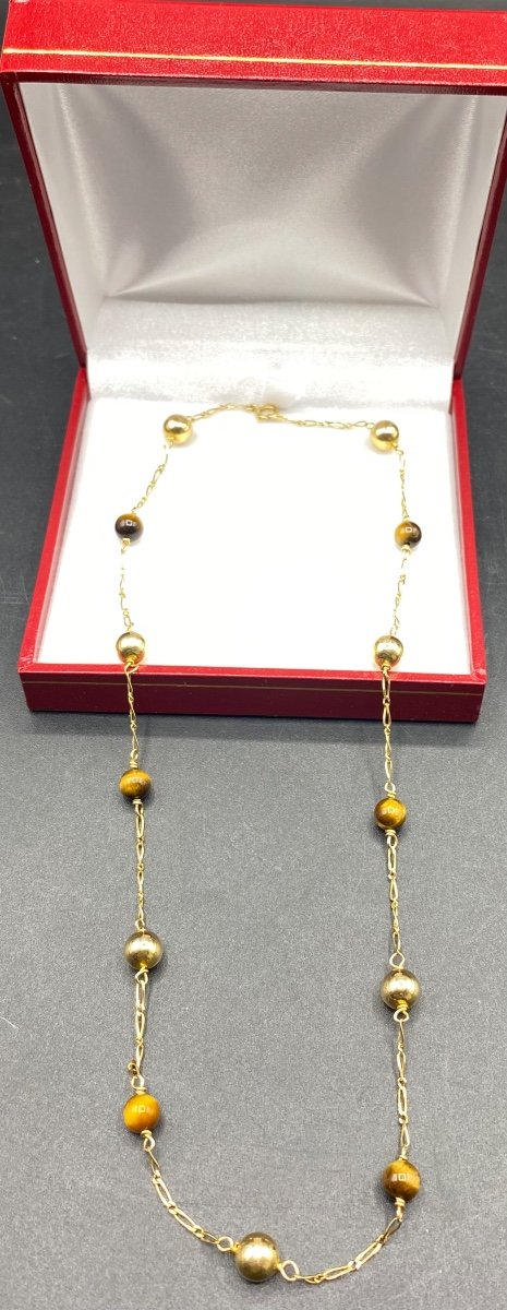 18 Carat Gold And Tiger's Eye Necklace Circa 1950/60