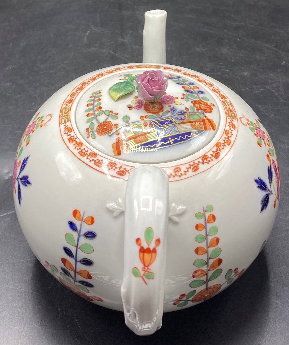 Saxon Porcelain Teapot, Late 18th Century -photo-4