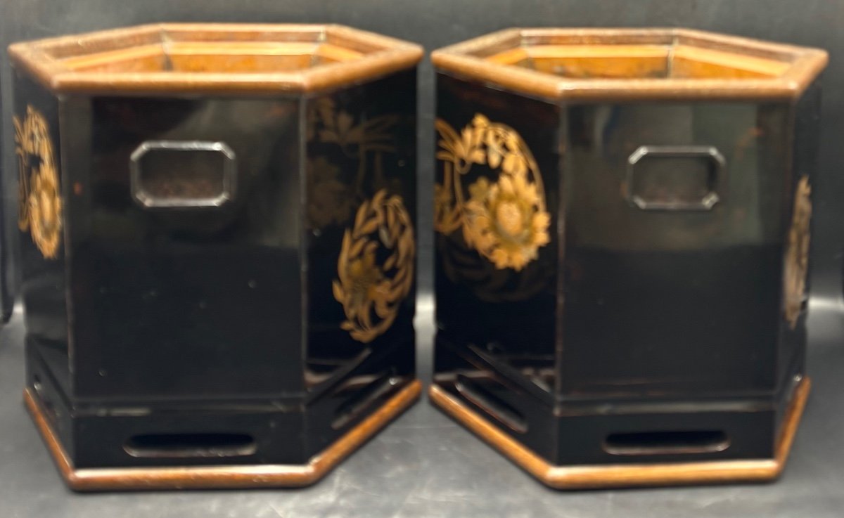 A Pair Of Japanese Rosewood And Copper Lacquered Hibachi From The 1930s-photo-2