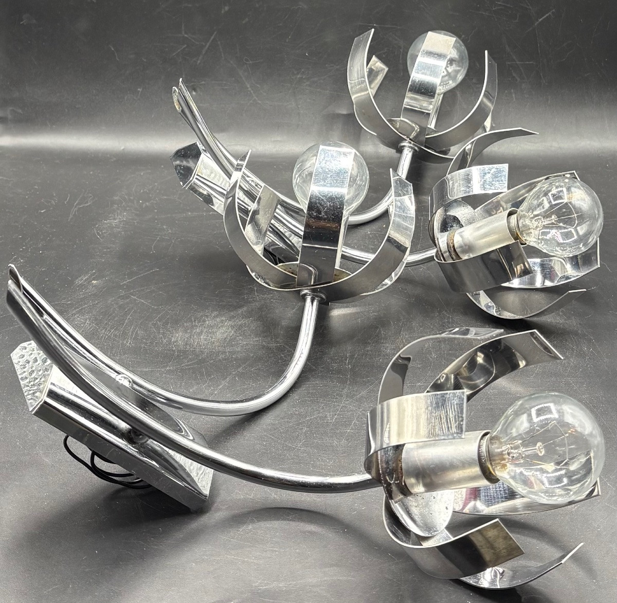 A Pair Of 1960s French Chrome-plated Brass Sconces-photo-3