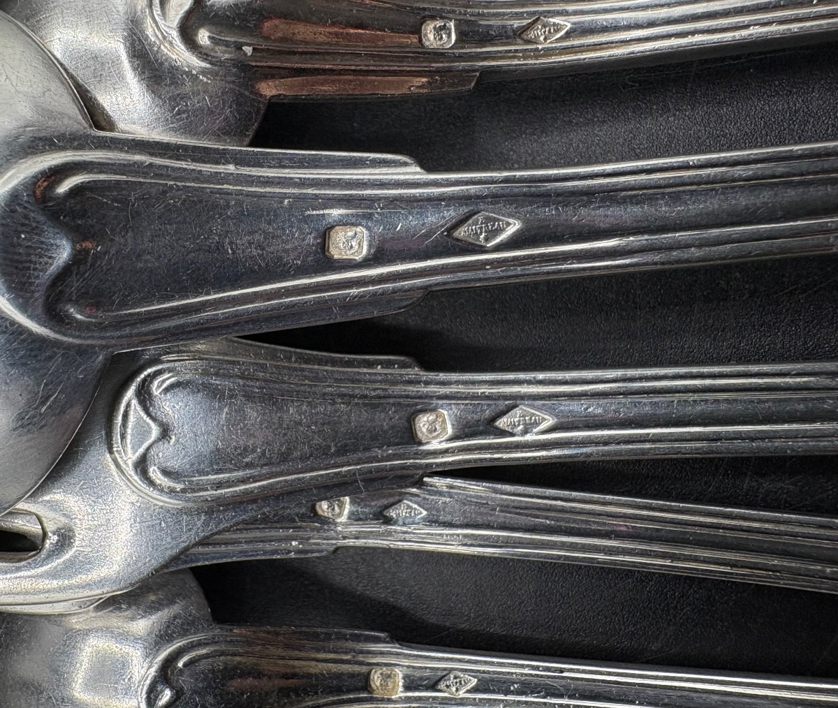 A Series Of 60 Pieces In The 19th Century Solid Silver Net Pattern By Mainteau-photo-3