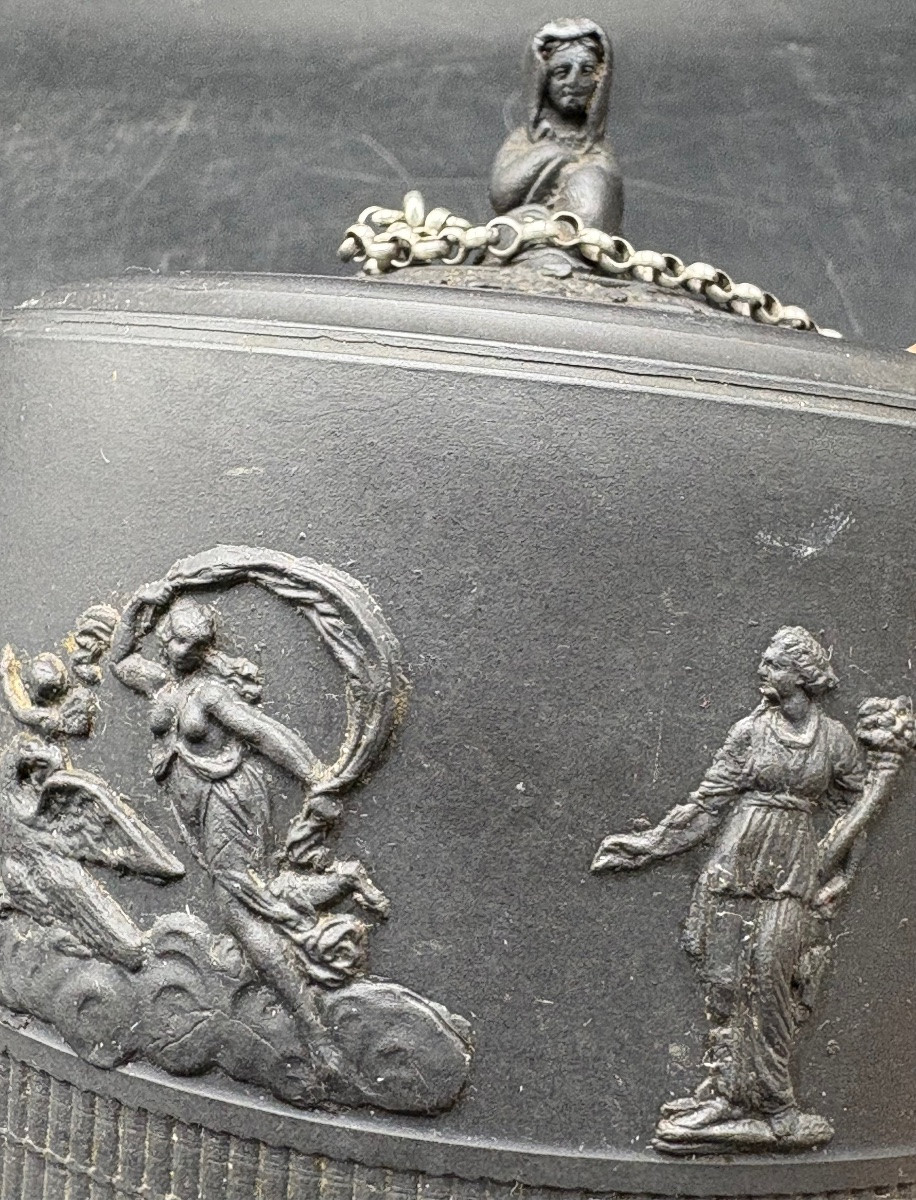 Théière En Grès Noire Et Applications Fin XVIIIème Début XIXème Wedgwood -photo-2