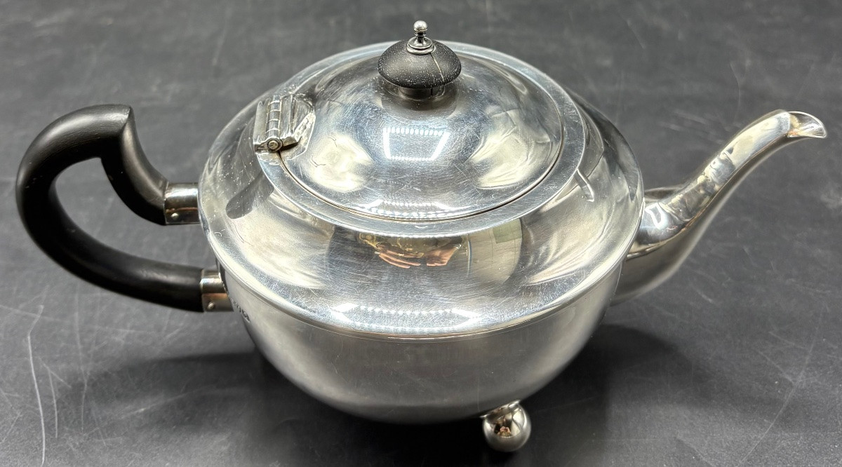Small English 1914/15s Sterling Silver Teapot By Stewart Dawson-photo-3