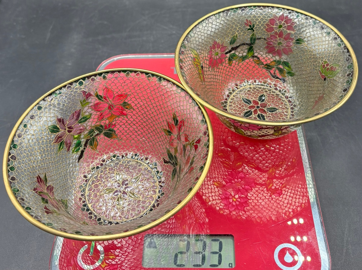 DEUX COUPES EN LAITON DORÉ ET ÉMAIL EN PLIQUE À JOUR DES ANNÉES 1950/60 CHINOISE-photo-8