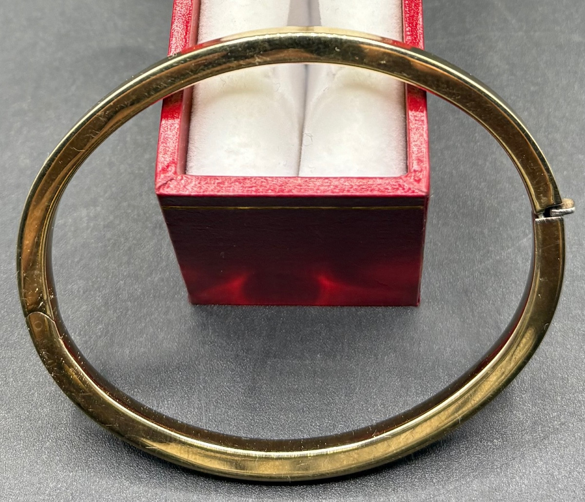 JONC OUVRANT EN OR 14 CARATS DES ANNÉES 1950/60 DE L’ÉTRANGER 