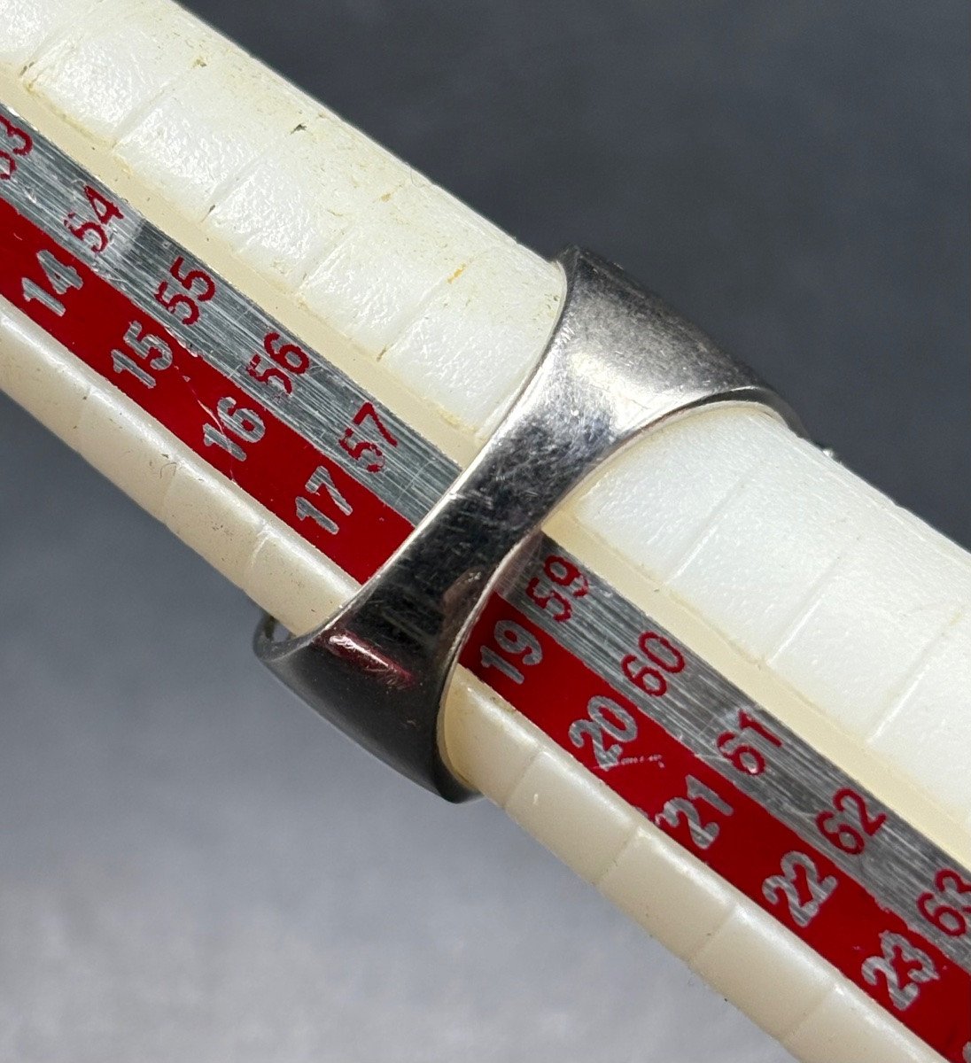 BAGUE EN ARGENT MASSIF ET OXYDES DE ZIRCONIUM FRANÇAIS DES ANNÉES 1980-photo-4