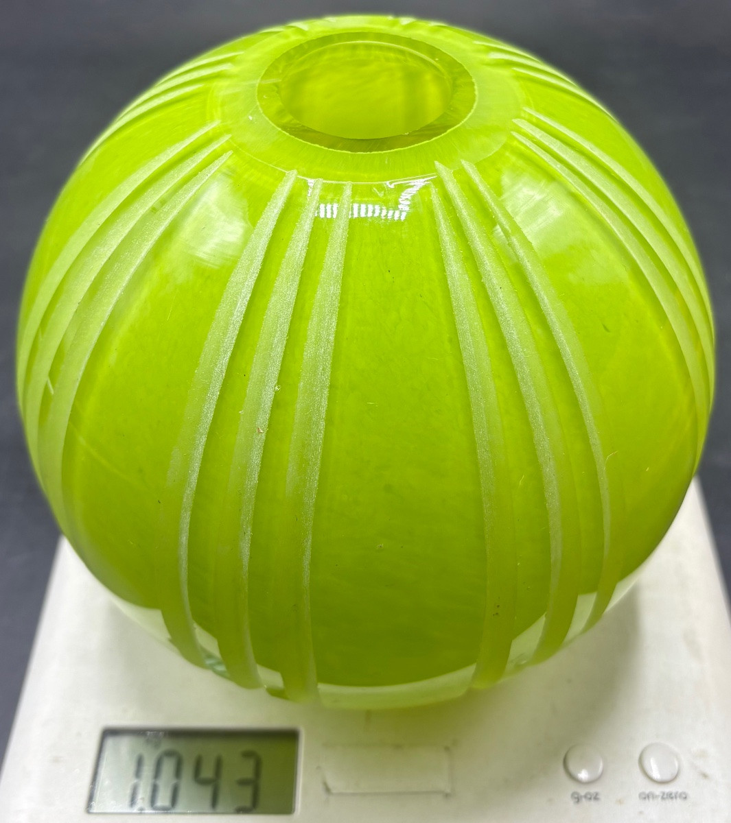 1930s French Multi-layered Glass Ball Vase-photo-8