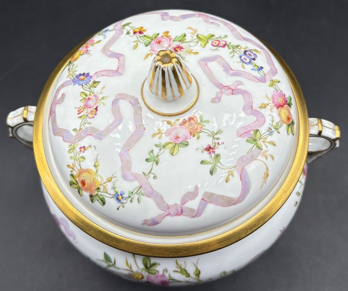 Sugar Bowl In Painted And Gilt Enamel Porcelain From The 1834s, Sèvres-photo-2
