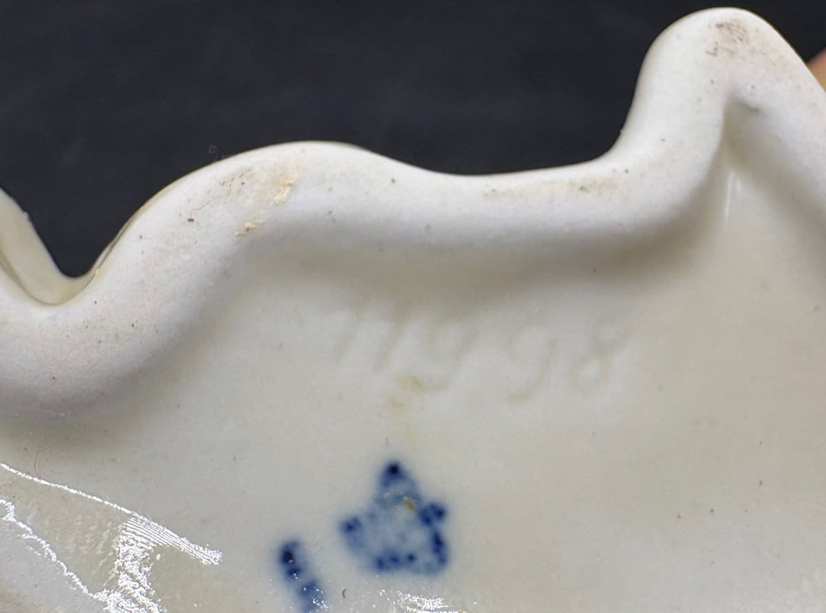 1930s German Glazed Porcelain Pair Of Birds -photo-1