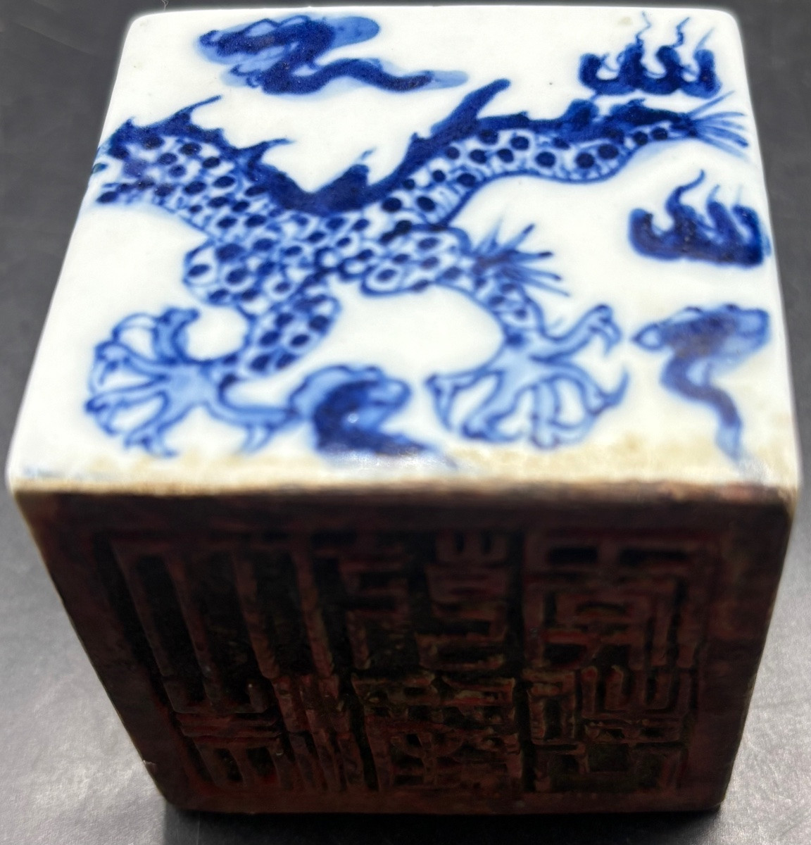 SCEAU EN PORCELAINE ÉMAILLÉE PEINT AU PINCEAU DES ANNÉES 1940/50 CHINOIS -photo-1