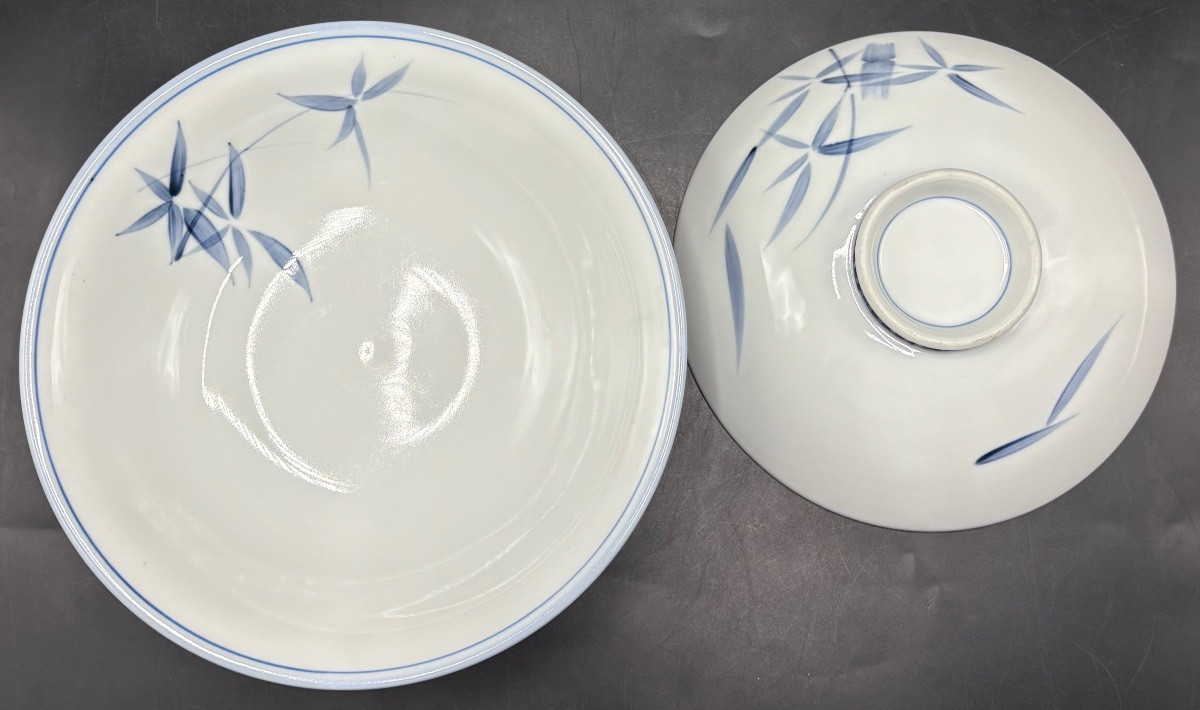 Large Japanese Painted Glazed Porcelain Bowl And Lid From The 1940s/50s, Signed -photo-4