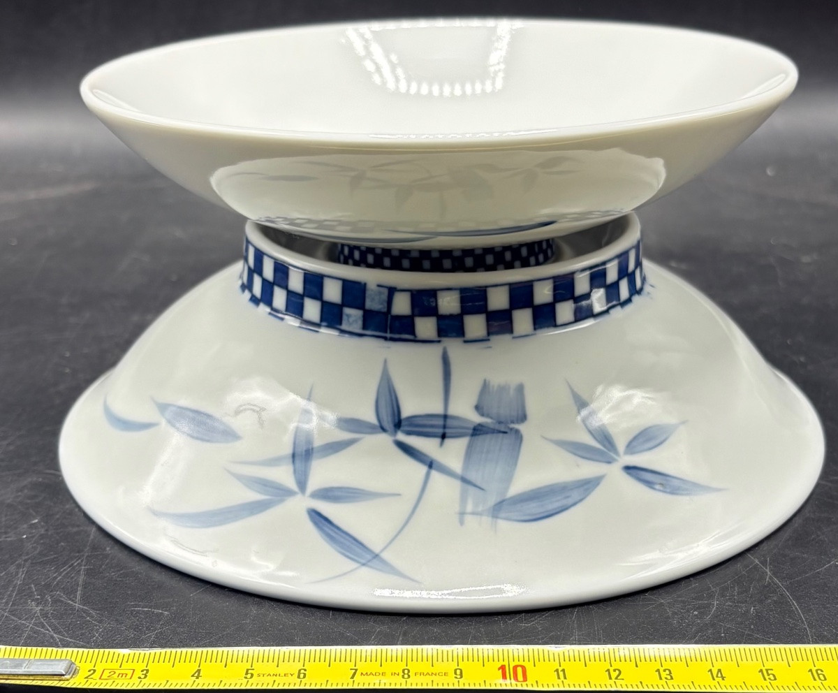 Large Japanese Painted Glazed Porcelain Bowl And Lid From The 1940s/50s, Signed -photo-7