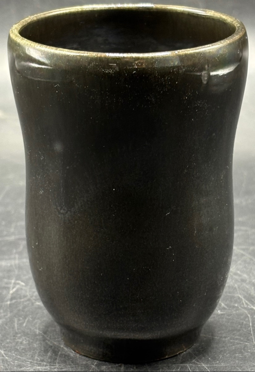 PETIT VASE EN TERRE CUITE VERNISSÉE DES ANNÉES 1960 SIGNÉ F. L. ACCOLAY