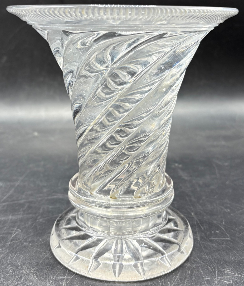 VASE EN CRISTAL SOUFFLÉ MOULÉ AVEC DES PARTIES TAILLÉES DU CREUSOT FIN XVIIIème-photo-3