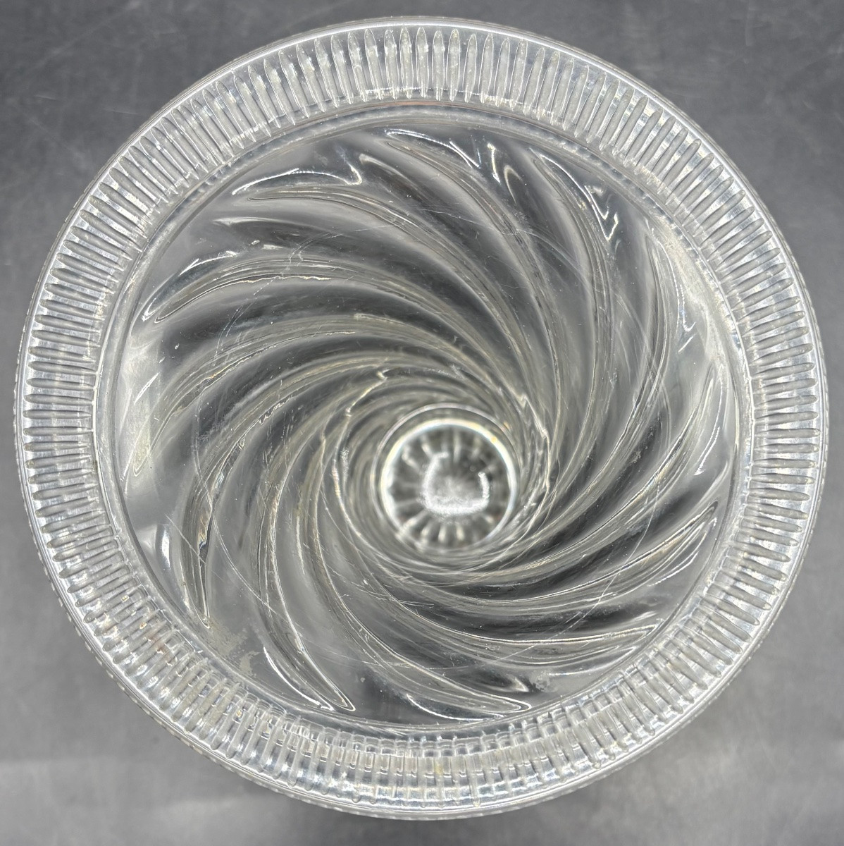 VASE EN CRISTAL SOUFFLÉ MOULÉ AVEC DES PARTIES TAILLÉES DU CREUSOT FIN XVIIIème-photo-4