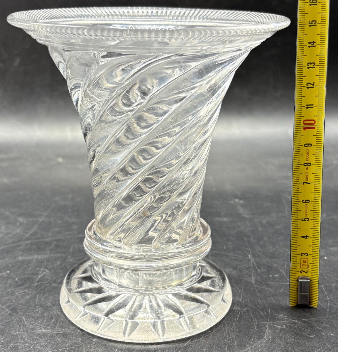 VASE EN CRISTAL SOUFFLÉ MOULÉ AVEC DES PARTIES TAILLÉES DU CREUSOT FIN XVIIIème-photo-7