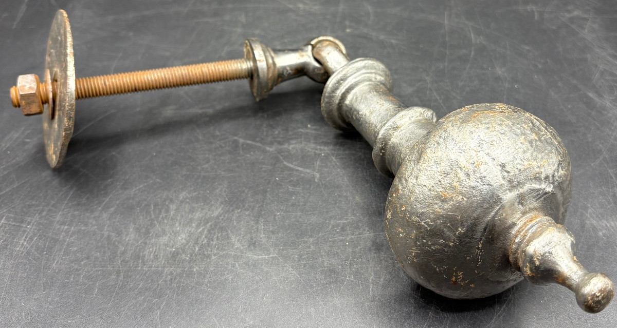 1860s/70s Cast Iron Door Knocker, Southwestern -photo-2