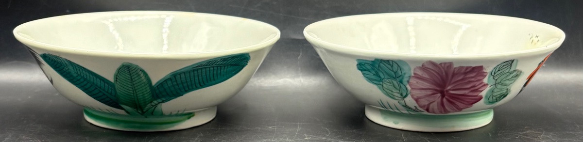 A Pair Of 1940s/50s Chinese Painted Glazed Porcelain Flat Bowls-photo-4