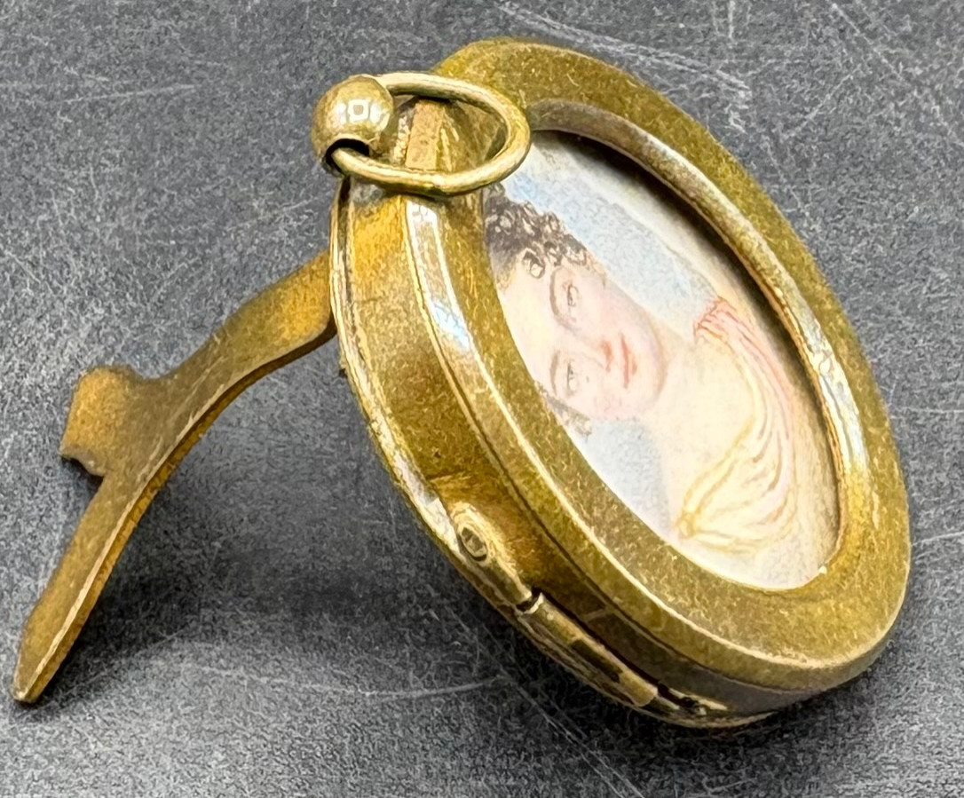 PETIT CADRE EN BRONZE AVEC UNE MINIATURE SUR BAKÉLITE DES ANNÉES 1920/30 FRANÇAIS -photo-2