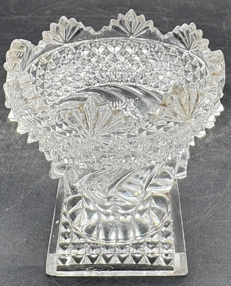 A Late 18th Century Cut And Moulded Blown Crystal Salt Shaker From Le Creusot