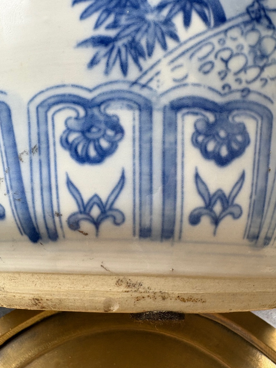 1900s Chinese Painted Enamel Porcelain Planter Or Basin With Bronze Base-photo-2