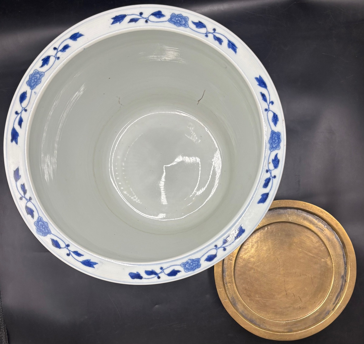 1900s Chinese Painted Enamel Porcelain Planter Or Basin With Bronze Base-photo-4