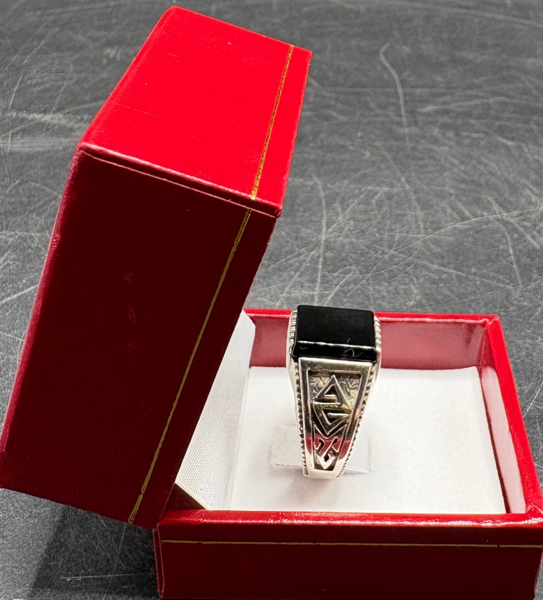 Men's Ring In Solid Silver And European-cut Onyx Plate From The 1930s/40si’m -photo-2